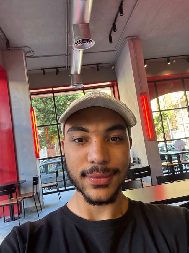الملف الشخصي