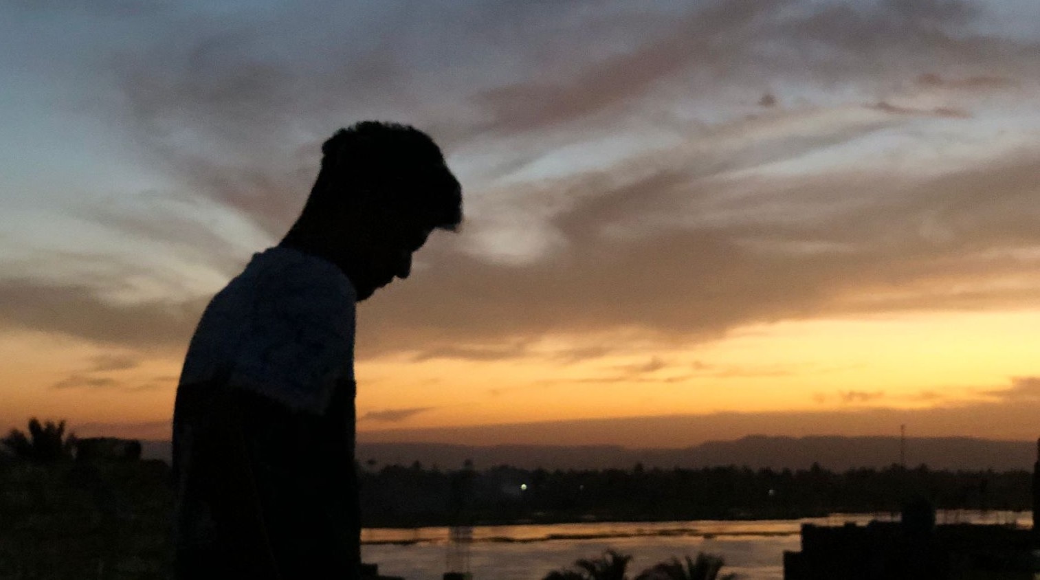 غلاف